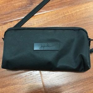 Jujube diaper pouch